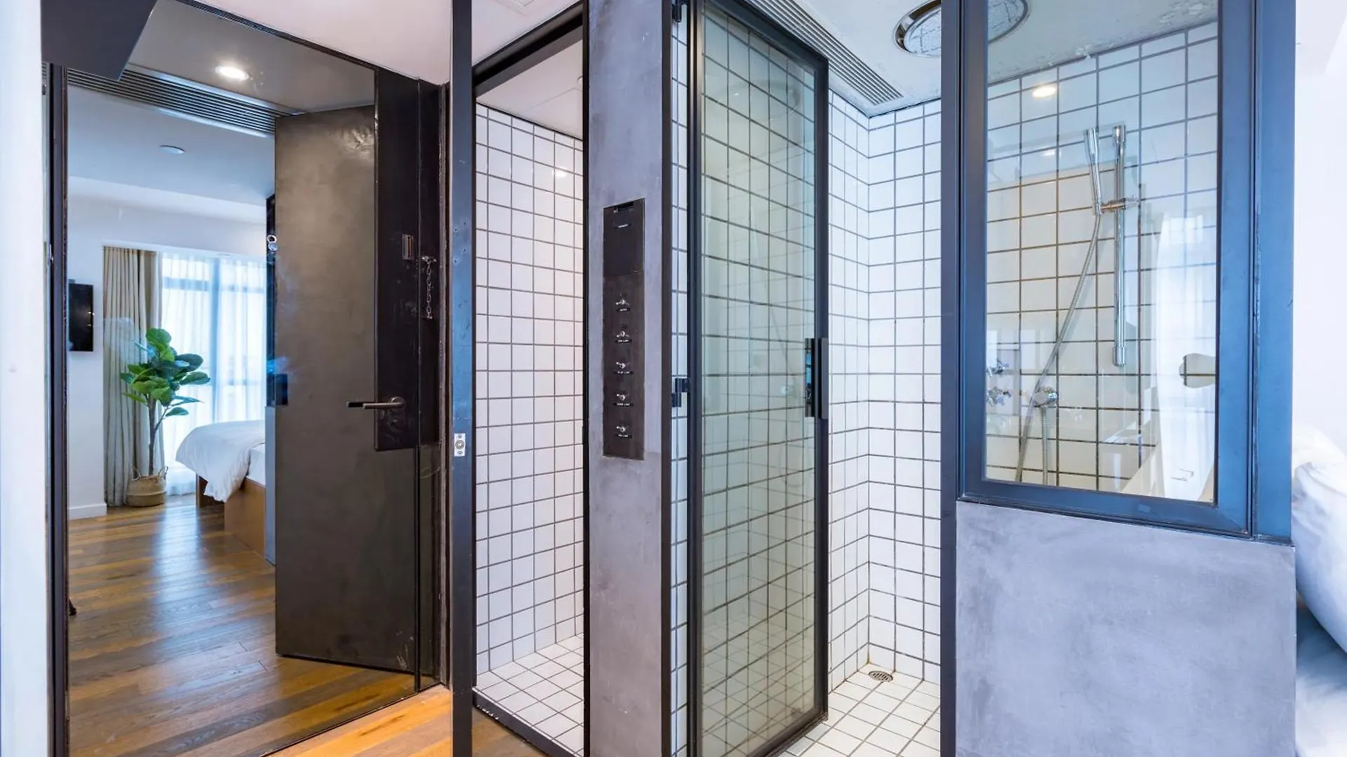 Habyt Austin Avenue Hong Kong Hotel